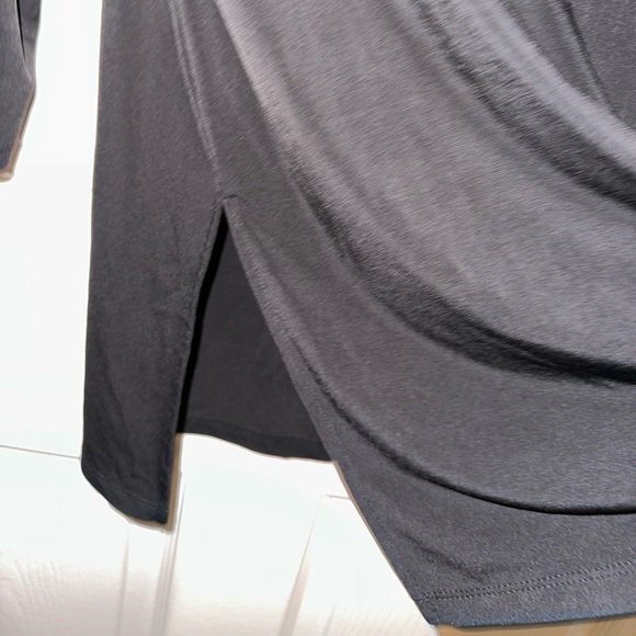 Carmen Marc Valvo women’s black mesh panel sleeve v neck blouse formal office L - Picture 7 of 7